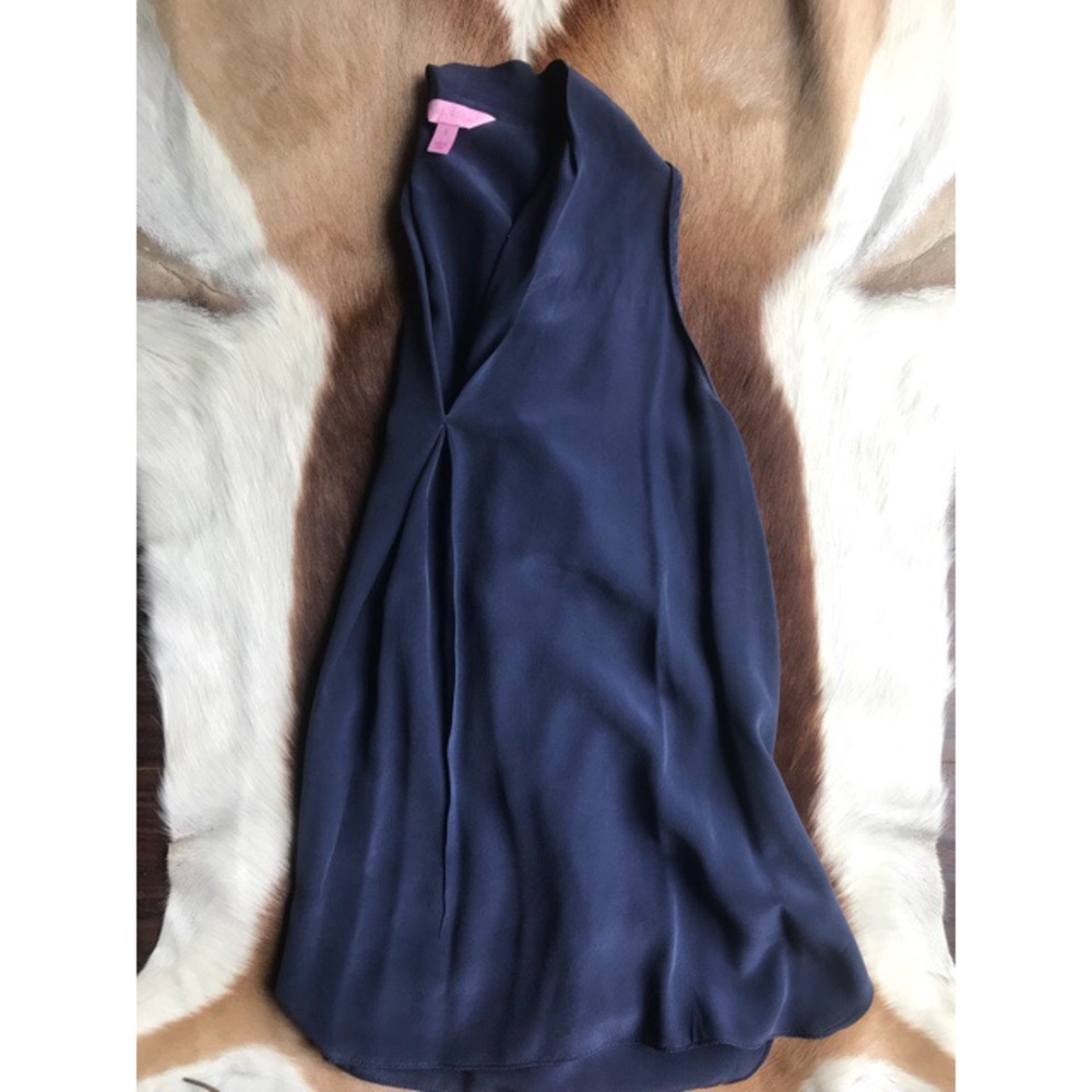 Silk Navy Blue Lilly Pulitzer Tank • Small
